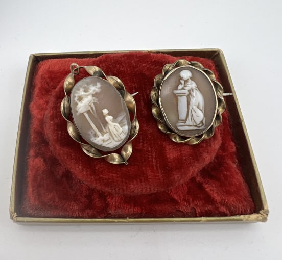 Two Antique 19th C Victorian Cameo Pin & Pendant (1 of 8)