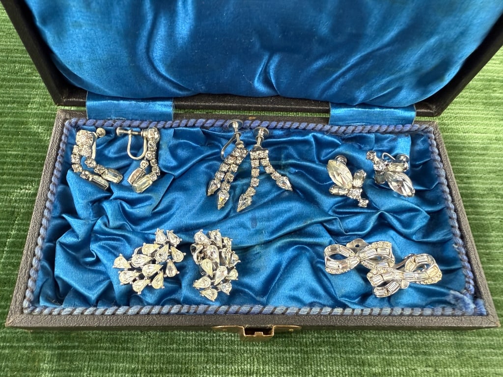 Collection of Vintage Rhinestone Clip On Earrings (1 of 12)