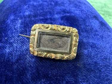 Antique 10k Gold Hair Work Mourning Fichu Pin