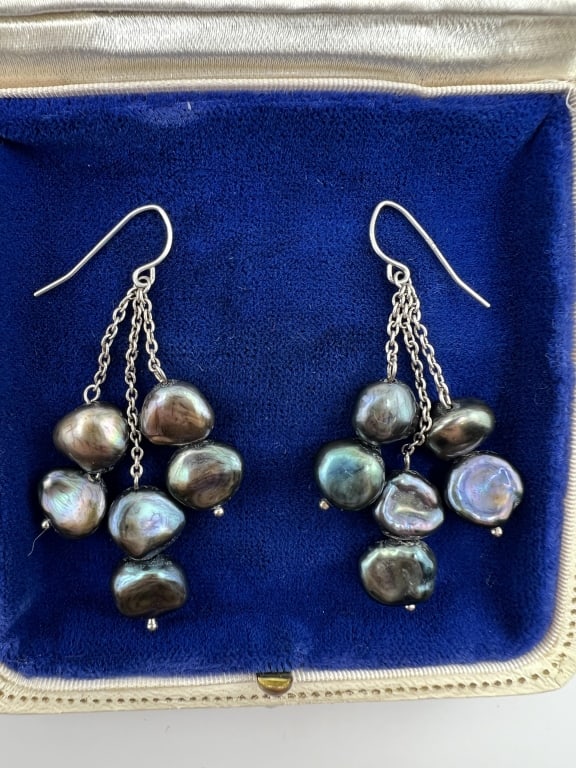 Pair Sterling & Cultured Tahitian Pearl Earrings (1 of 6)