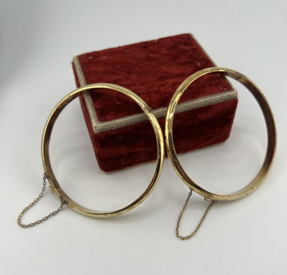 Pair of Gold Over Sterling Silver Bangle Bracelets (1 of 6)