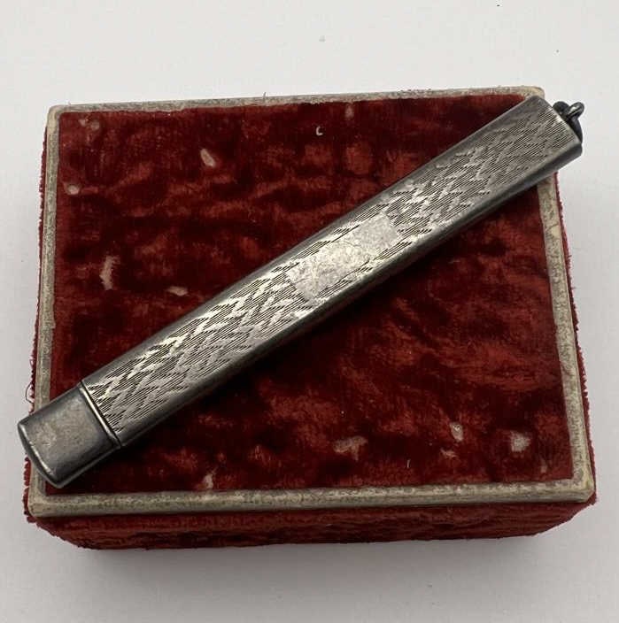 Antique Sterling Sewing Chatelaine Needle Case (1 of 4)