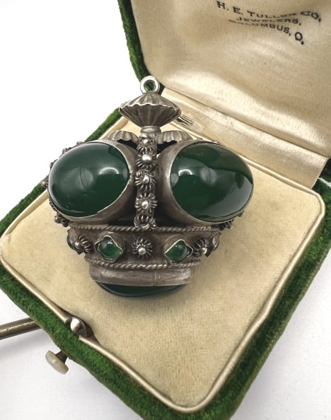 Estate Large Scale Etruscan Revival Silver Fob: Estate Large Scale Etruscan Revival Silver Fob. Crown design necklace pendant / fob / charm. Set with green onyx cabochons and cannetille work. Measures approximately 1.5 inches in length and 1.5 inch