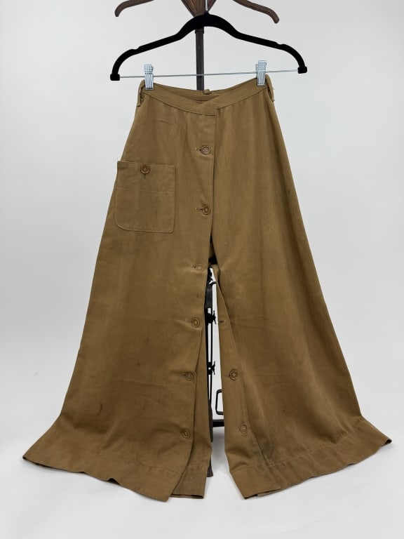 Antique 1910s Convertible Riding Skirt Trousers: Antique Edwardian 1910s Brown Cotton Twill Convertible Riding Split Skirt Trousers. Wide legs. Buttons down front and inseam with hook at waist. Single front patch pocket with button closure. Can be c