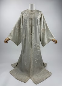 Antique Chinese C 1920s Silk Embroidered Robe