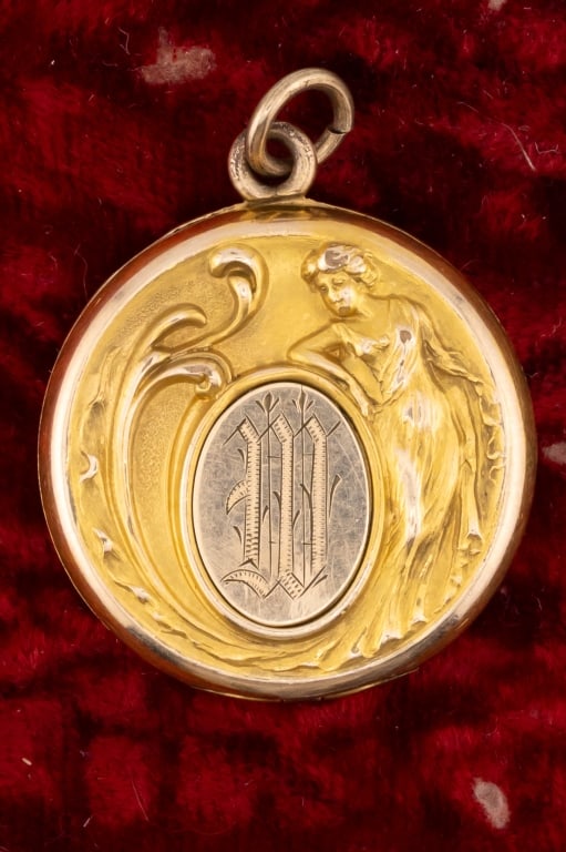 Antique Victorian Locket 10kt Gold Panel at Center (1 of 5)