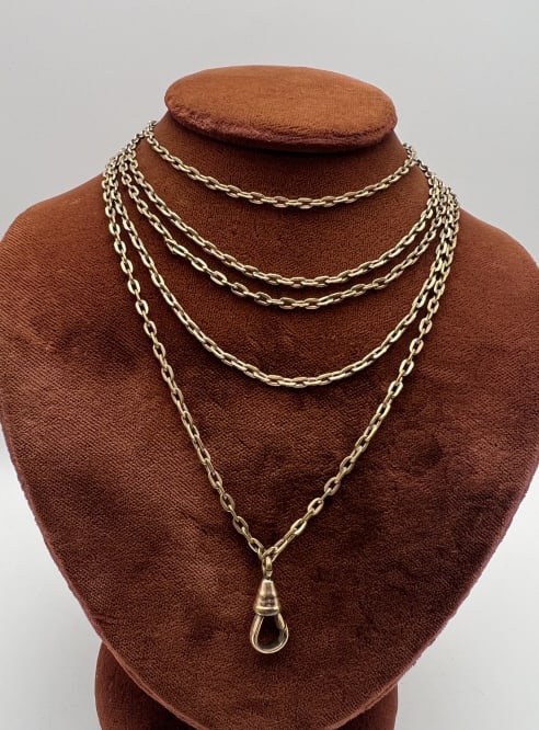 Antique 19th C Gold Filled Watch Chain w Dog Clip: Antique 19th C Gold Filled Watch Chain w Dog Clip. Watch chain / guard chain with dog clip for pendant / charms / pocket watch. Measures approximately 50 inches in length.