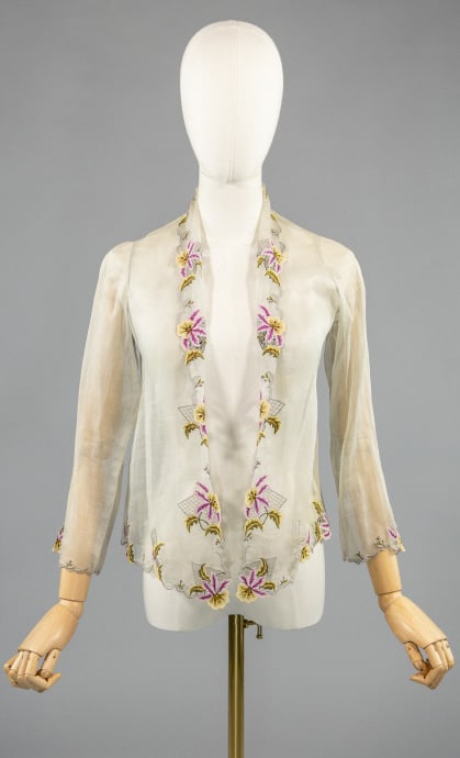 Vintage 1930s Malaysian Kebaya Embroidered Jacket (1 of 5)