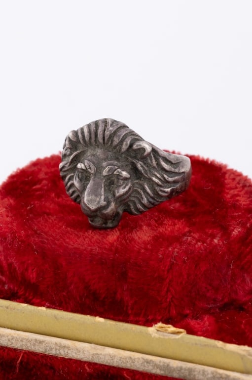 Antique Sterling Lion Head Motif Figural Ring (1 of 8)