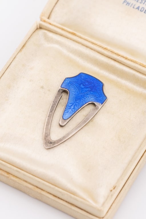Antique Sterling Silver & Enamel Bookmark or Clip: Antique Sterling Silver & Enamel Bookmark or Clip. Hallmarked on the back. Measures just over 1.25 inches in length.