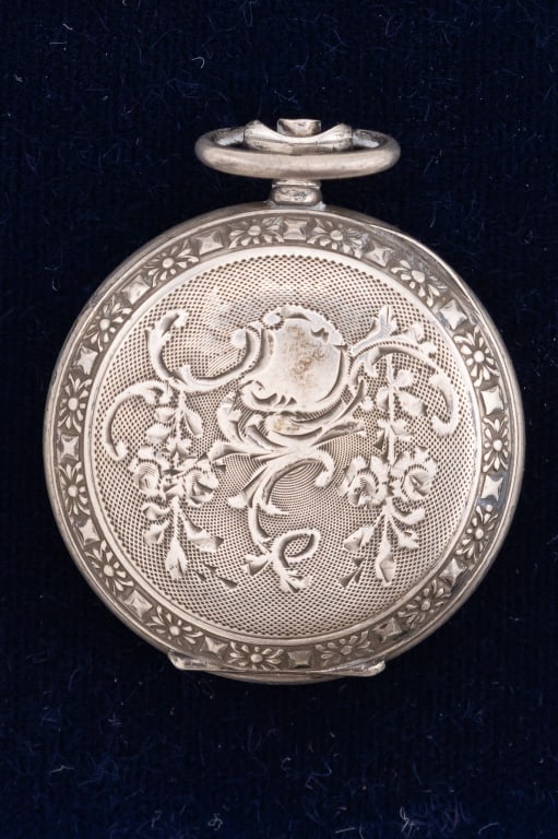 Antique Swiss 800 Silver Lady Pocket Watch Pendant (1 of 10)