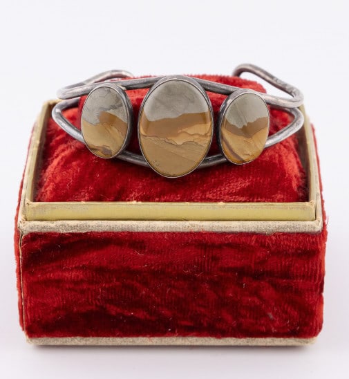 Native American Sterling & Jasper Cuff Bracelet: Native American Sterling Silver & Landscape Jasper Cuff Bracelet. Sterling silver cuff design bracelet set with three oval landscape jasper plaques. Measures just under 2.5 inches across the interior