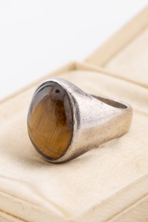 Vintage Sterling Silver Tiger's Eye Cabochon Ring (1 of 7)
