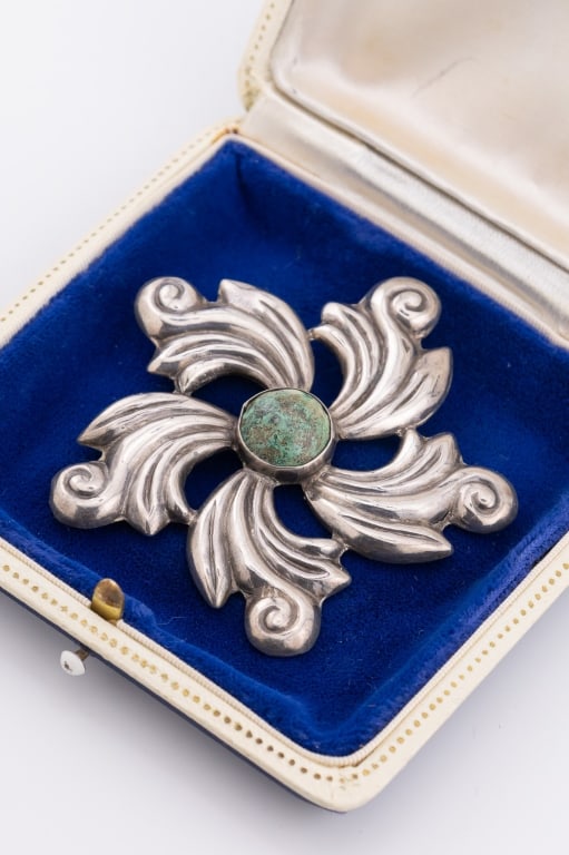 Vintage Sterling Silver & Turquoise Figural Brooch (1 of 7)