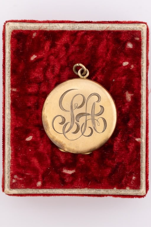 Antique Art Nouveau Era Gold Filled Locket Pendant: Antique Art Nouveau Era Gold Filled Locket Pendant. Interior is marked D & C for Daggett & Clap Co. from Massachusetts. Measures just over 1.5 inches in length.