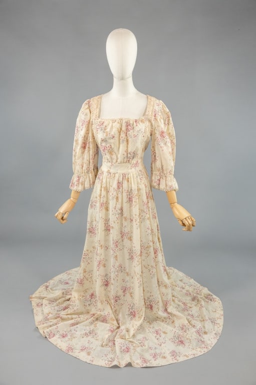 Vintage 1970s Floral Print Lace Prairie Dress (1 of 7)