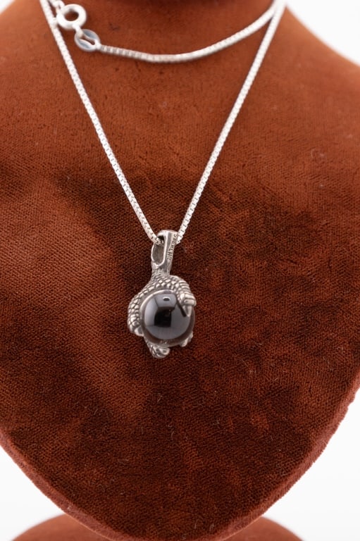 Italian Sterling Necklace w Talon Motif Pendant: Italian Sterling Silver Box Chain Necklace w Bird Talon Motif Pendant. Chain is hallmarked 925 and stamped ITALY. Pendant is also sterling silver and hallmarked. Chain measures approximately 17 inches