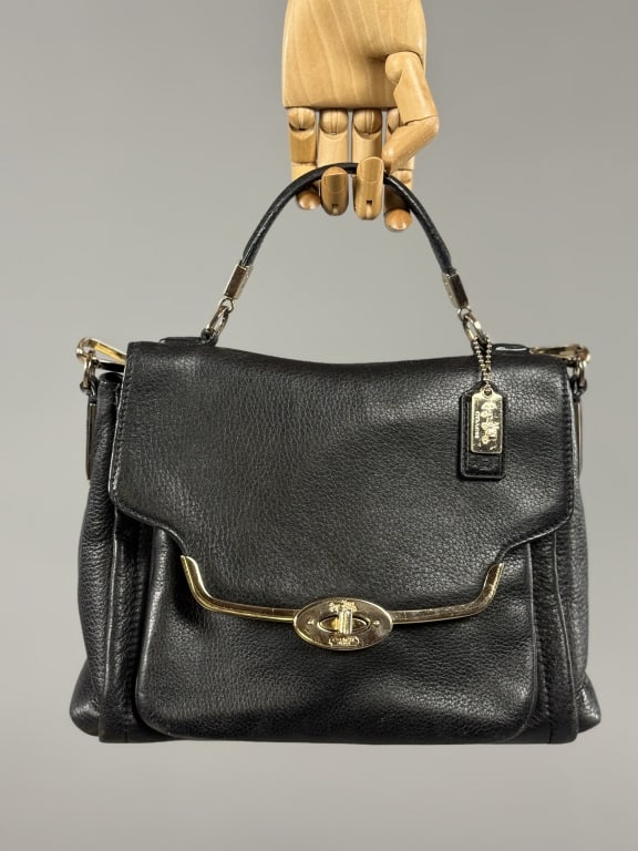 Coach Pebbled Leather Purse & Coach Dust Cover: Coach Pebbled Leather Purse & Coach Dust Cover. Purse with gilt trim / hardware. Body of the purse measures approximately 8 x 10.5 x 4.5 inches, not including the handle or the strap.