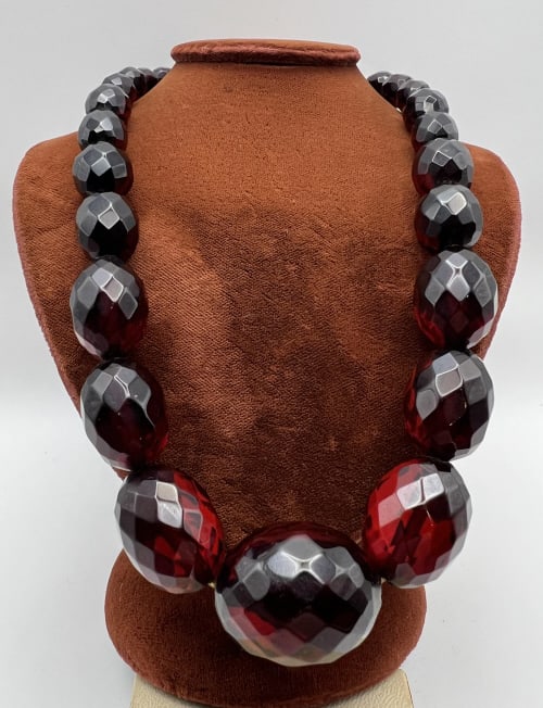 Vintage Graduated Bead Cherry Amber Necklace (1 of 8)