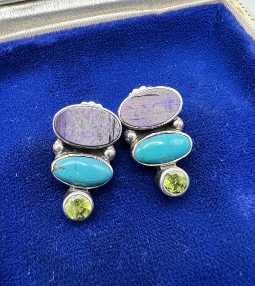 Vintage Amy Kahn Russell Sterling Silver Earrings: Vintage Amy Kahn Russell Sterling Silver Earrings. Signed AKR STERLING on the backs. Bezel set with three stones. Each measures just under 1 inch in length.