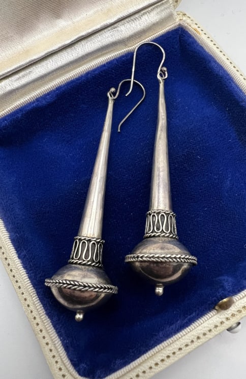 Pair Impressive Sterling Silver Pendant Earrings (1 of 8)