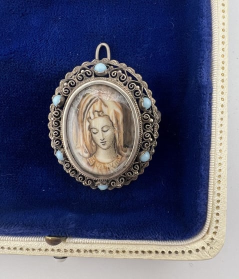 Estate 800 Silver Portrait Miniature Pendant: Estate 800 Silver Portrait Miniature Pendant or Brooch. Portrait of the Virgin Mary / Madonna. Hallmarked 800. Set with turquoise cabochons. Measures 1.5 inches in length, plus bail. Fine filigree wor