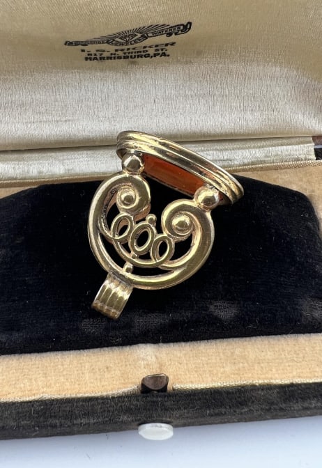 Antique 19th C Gold Filled & Carnelian Fob Pendant: Antique 19th C Gold Filled & Carnelian Fob Pendant. Carved carnelian or carnelian tone glass Greco Roman style intaglio. Measures just over 1.25 inches in length.