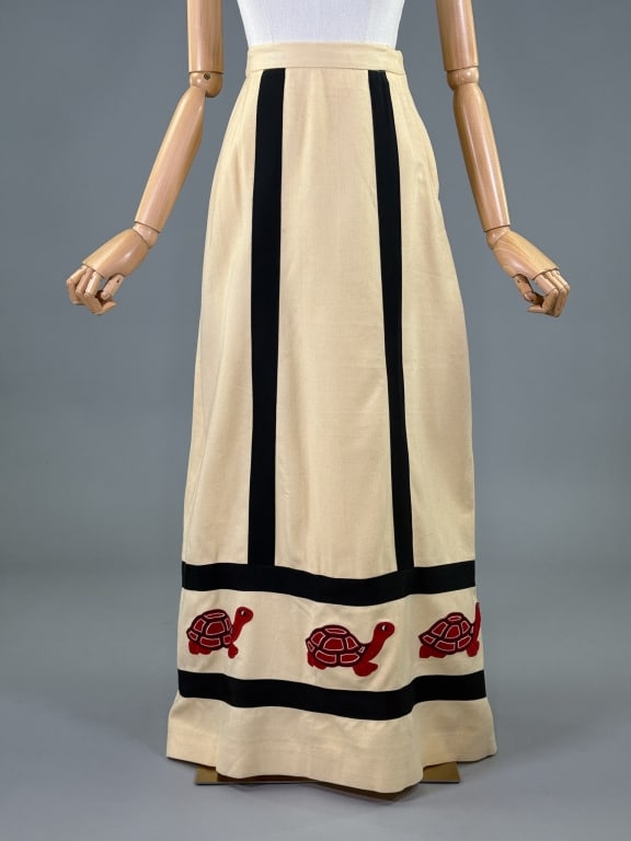 Vintage 1970s Ivory Wool Turtle Patch Maxi Skirt (1 of 9)