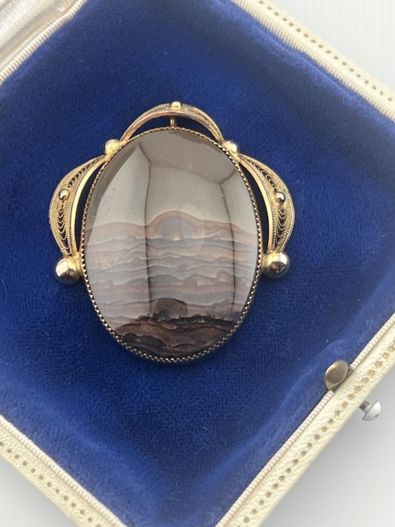 Native American Style Landscape Jasper Pendant: Native American Style Landscape Jasper Pendant. In gold filled filigree ornate setting. Hallmarked on the back. Measures just over 1.75 inches in length.
