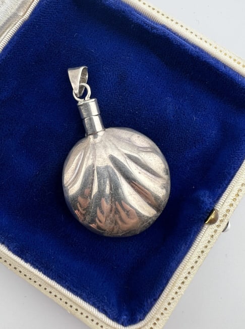 Vintage Sterling Perfume Flask Necklace Pendant (1 of 7)
