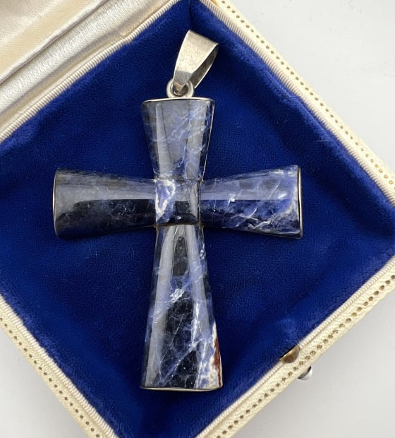 Vintage Large Scale Sterling & Sodalite Cross: Vintage Large Scale Sterling & Sodalite Cross Necklace Pendant. Mounted with five caved panels of sodalite in sterling silver. Hallmarked on the back. Measures just over 3.25 inches in length.