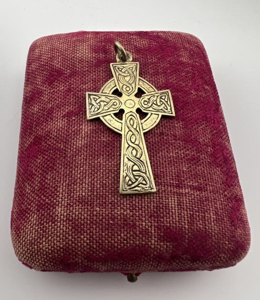 Estate Irish Celtic Style Sterling Silver Cross: Estate Irish Celtic Style Sterling Silver Cross Necklace Pendant. With gold wash. Signed and hallmarked on the back. Measures just over 1.75 inches in length.
