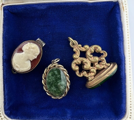 Three Antique Fobs - Gold Filled, Intaglio, Cameo: Three Antique Fobs or Charms / Necklace Pendants - Gold Filled, Intaglio, Cameo & Jade. Includes a scrollwork intaglio seal / stamp fob that measures just over 1.25 inches in length.