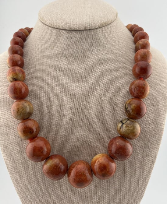 Vintage Graduated Size Coral Bead Necklace Strand (1 of 8)