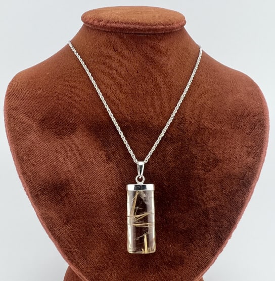 Italian Sterling Necklace Chain w Rutilated Quartz: Italian Sterling Necklace Chain w Rutilated Quartz Necklace Pendant. Chain with extender, clasp is marked ITALY and 925. Chain measures 18 inches in length, plus the extender. Pendant measures 1.5 inc