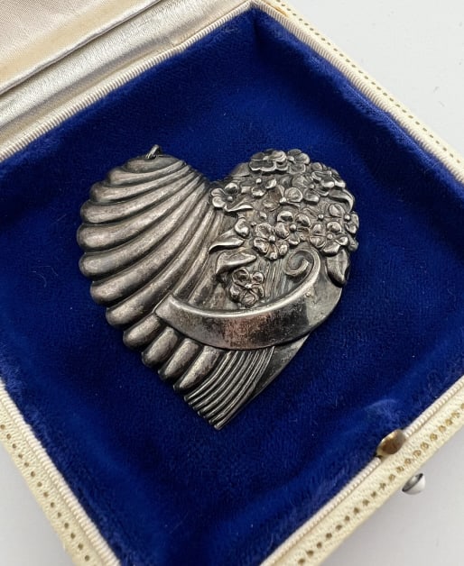 Vintage Large Scale Sterling Heart Pendant (1 of 6)