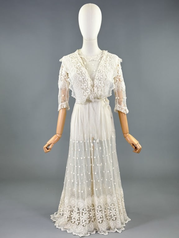 Antique Edwardian Embroidered Net Lawn Tea Dress (1 of 15)