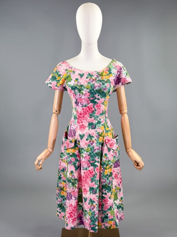 Vintage 1950s Rainbow Floral Cotton Day Dress (1 of 13)