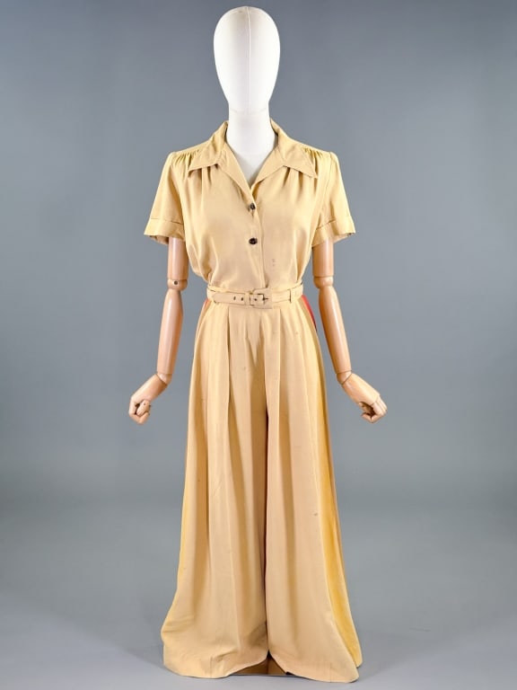 Vintage 1930s Color Block Rayon Sportswear Set: Vintage 1930s Color Block Rayon Sportswear Set having four pieces total - Shirt, Skirt, Pants, and Belt. Top having button closure at front with dagger collar and ruched yoke through front and back, w