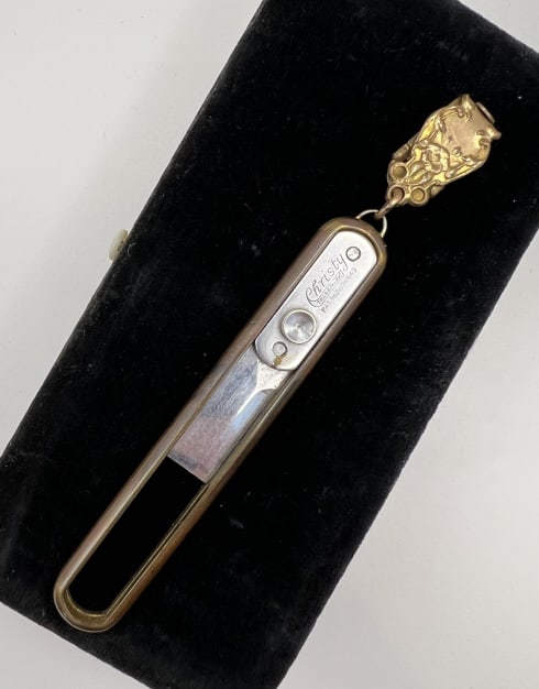 Sliding Pocket Knife Pendant w Chatelaine Clip (1 of 8)