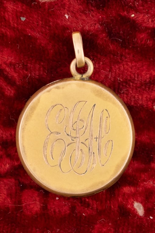 Antique C 1900 Gold Shell Monogram Locket Pendant (1 of 6)