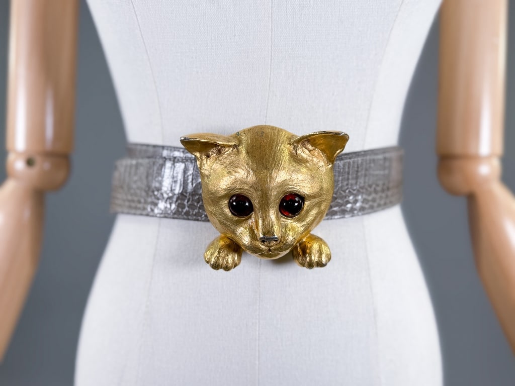 Vintage Christopher Ross Gold Tone Cat Head Belt: Vintage Christopher Ross Gold Tone Cat Head Snakeskin Belt having removable cat head buckle signed C. Ross 1976. Belt marked Ruza. Buckle measuring approximately 3.5 inches long, belt measuring 39 inc