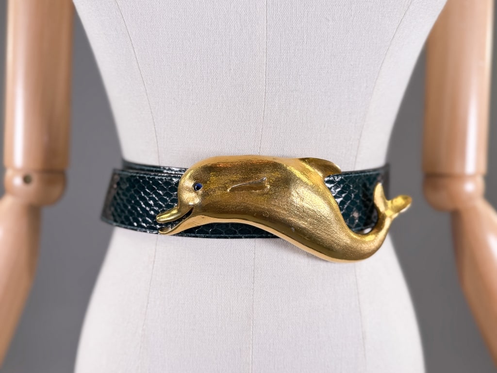 Vintage Christopher Ross Gold Tone Dolphin Belt (1 of 11)
