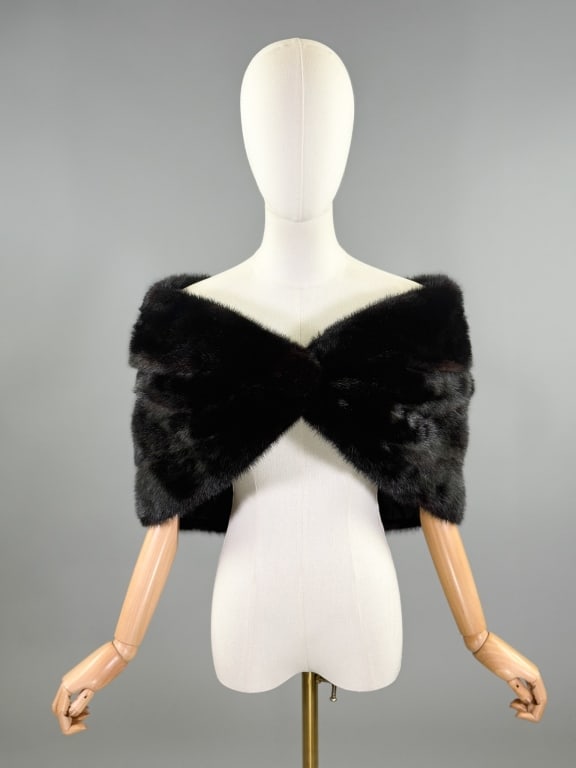 Vintage 1950s Dark Brown Black Mink Fur Stole Wrap (1 of 9)
