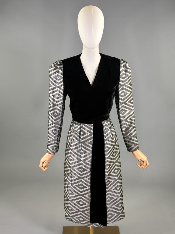 Vintage 1970s Serge Lepage Haute Couture Dress (1 of 11)