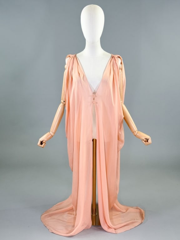 Vintage 1970s Holly Harp Attributed Chiffon Robe: Vintage 1970s Holly Harp Attributed Chiffon Robe having pleated details at shoulders, closing at center front with buttons. Unlabeled but came from an estate with other Holly Harp pieces. One size fit