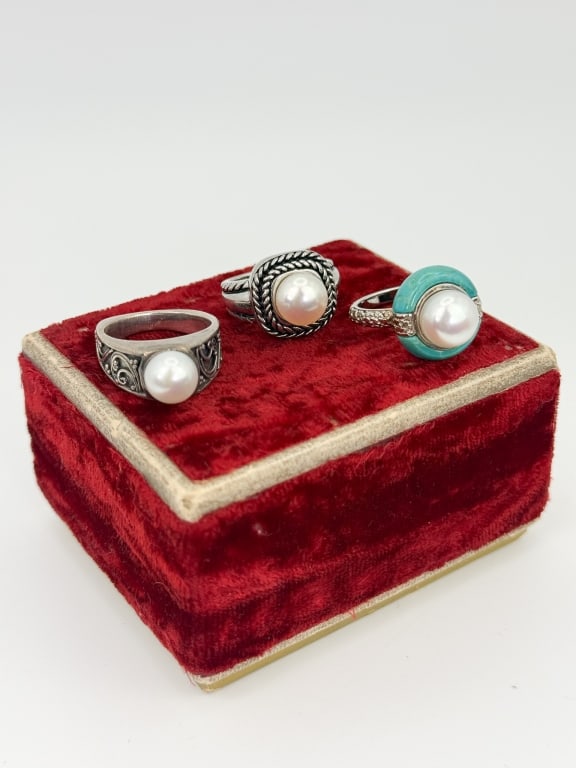 Group Lot of Three Sterling Silver & Pearl Rings (1 of 10)