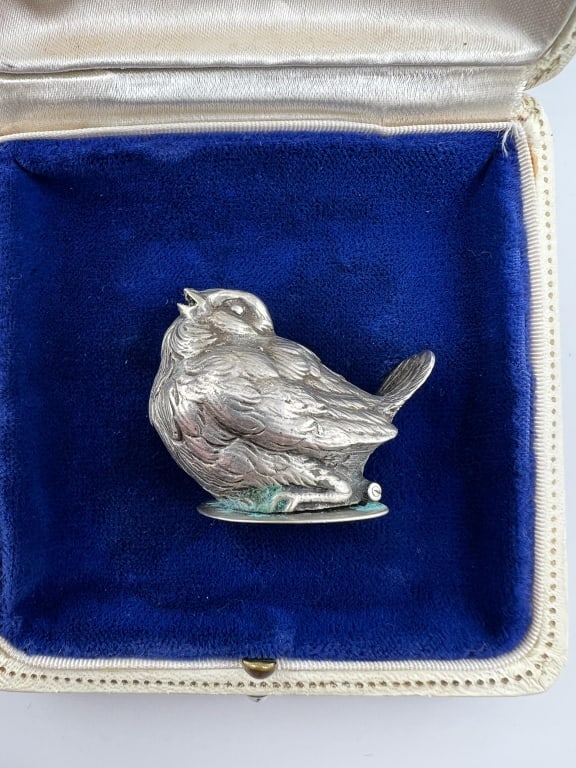 Antique Sterling Bird Motif Snuff or Pill Box (1 of 7)