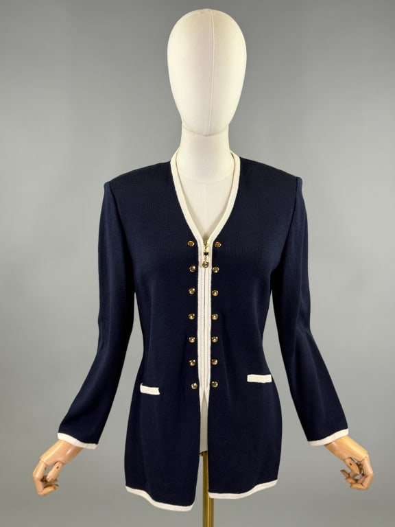 Vintage St. John Collection Knit Zip Up Sweater: Vintage St. John Collection Knit Zip Up Sweater having zip front closure. Labeled St. John Collection by Marie Gray - marked size 4. Measuring 36 - 44 inch bust, 32 - 40 inch waist, 28 inches long, 22