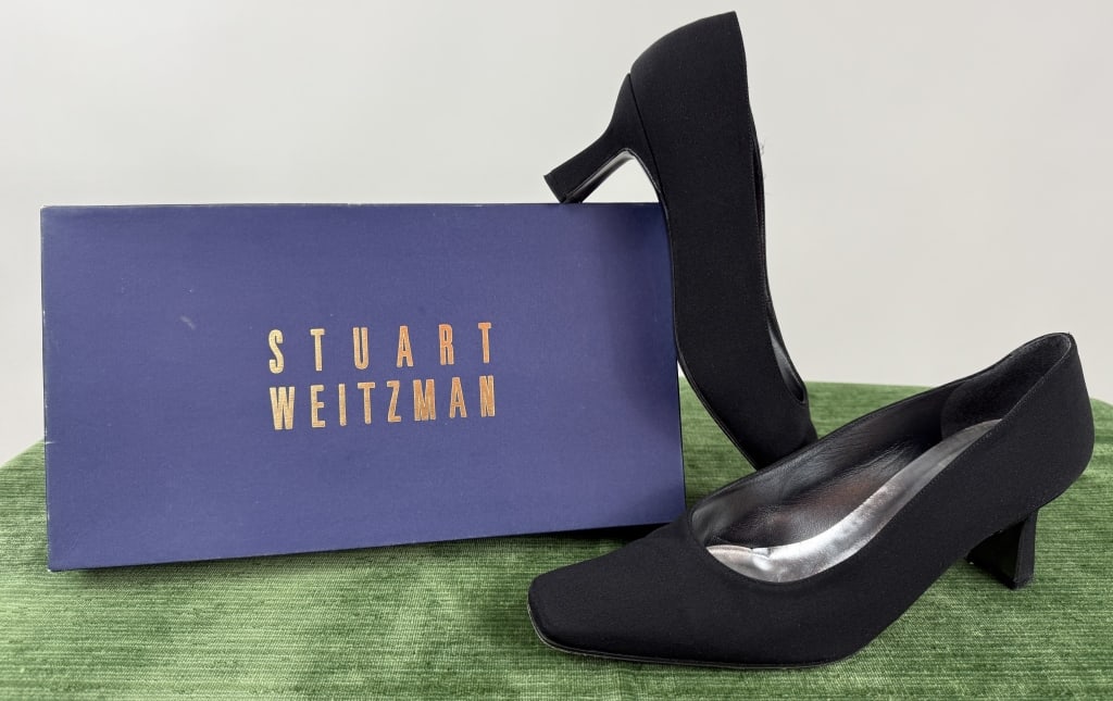 Vintage Stuart Weitzman Black Fabric Pumps Shoes: Vintage Stuart Weitzman Black Fabric Pumps Shoes. Marked size 8.5 M. Comes with original box.